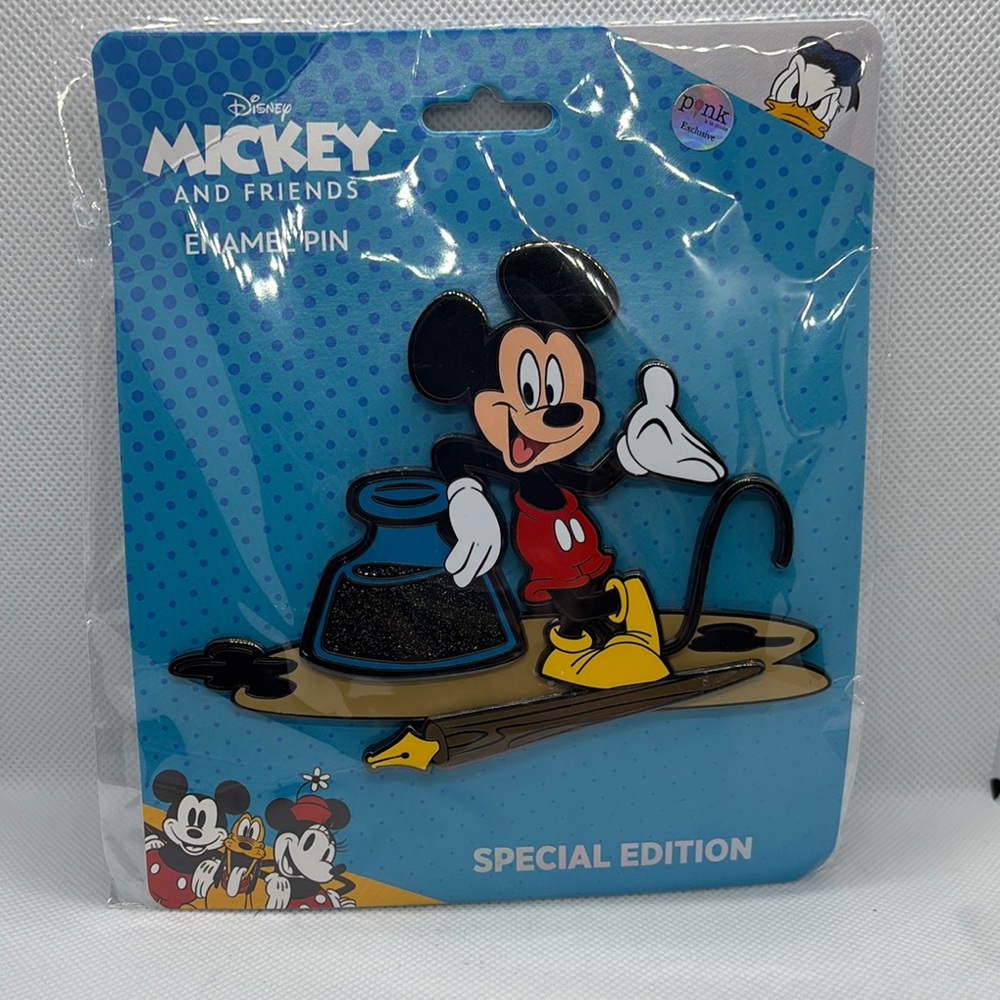 Special Edition Disney Mickey and Friends jumbo enamel pin 5” PALM LE 100